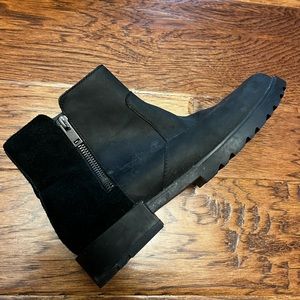 Sorel Booties Boots Waterproof Black Leather and Suede